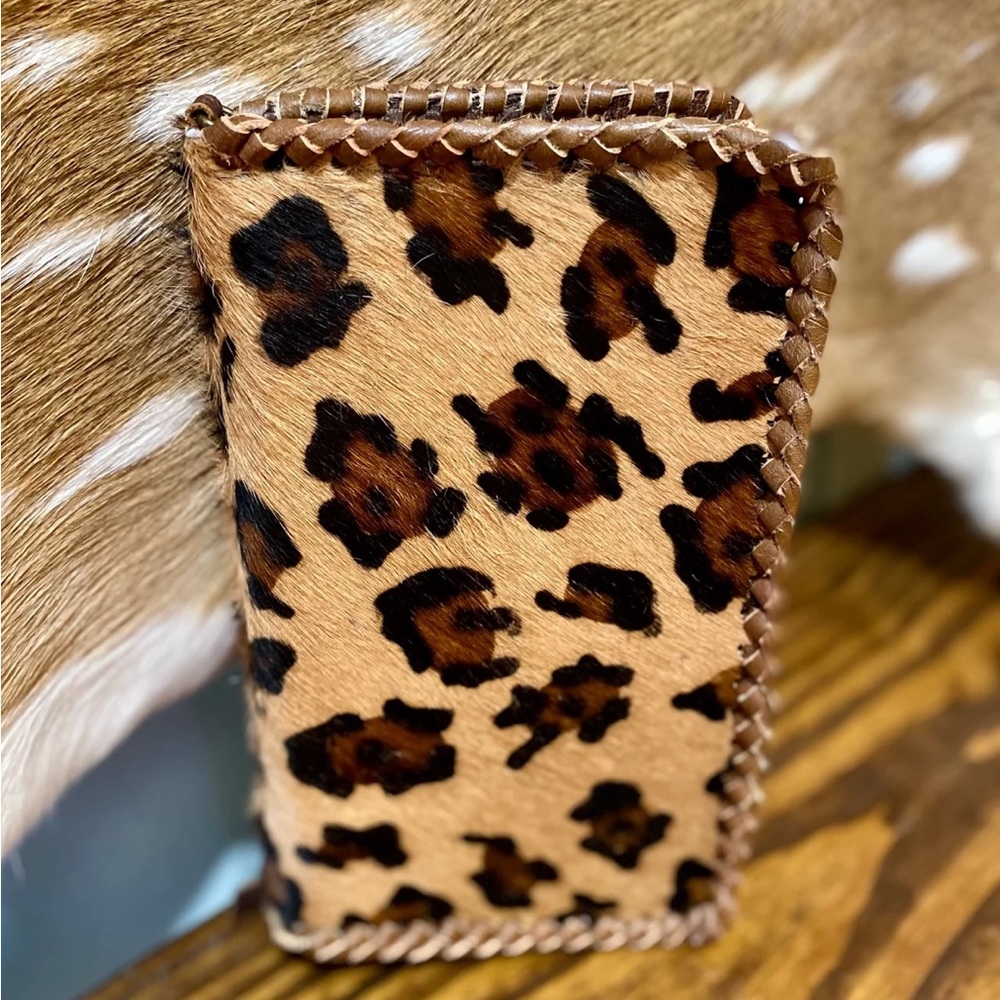 AMERICAN DARLING HAND CRAFTED! Leopard cowhide Wallet along with strap
